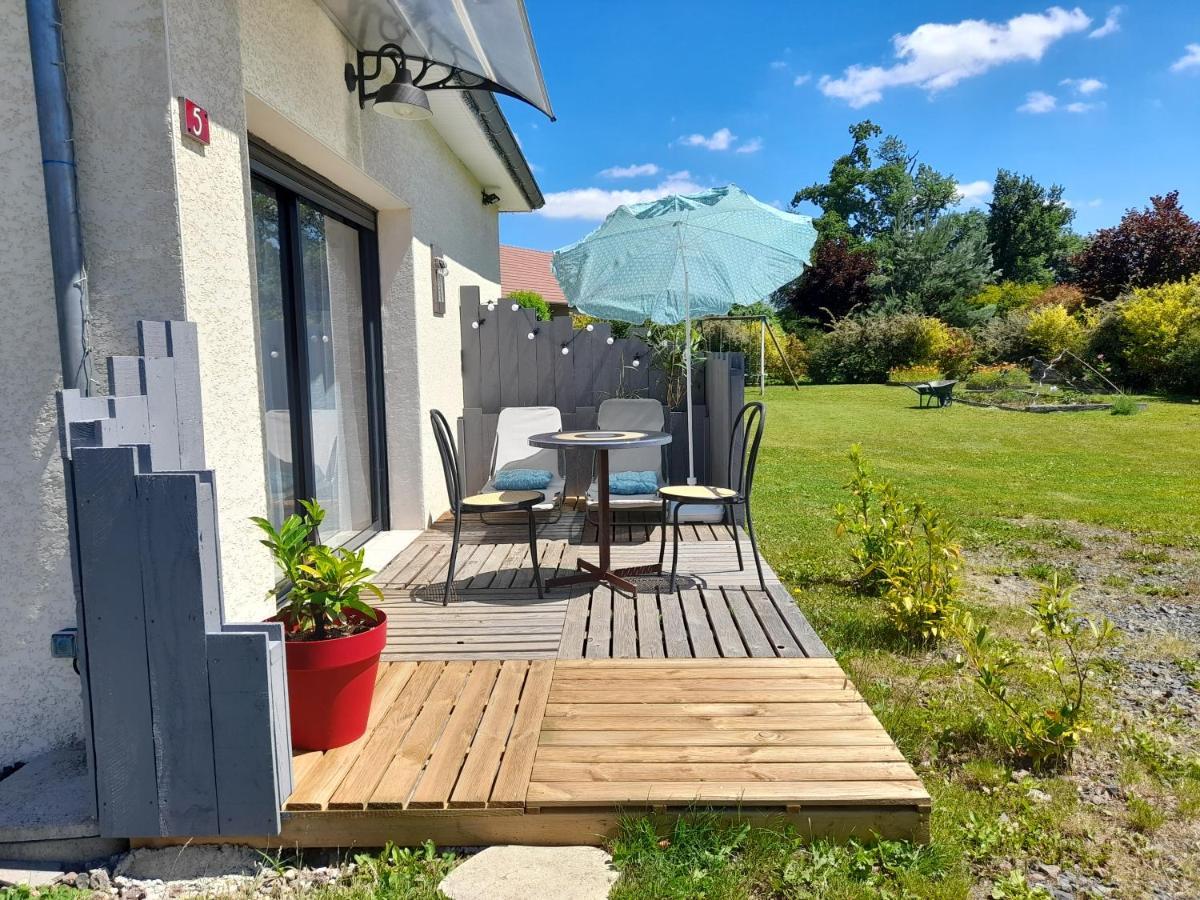 Volc Appart Saint-Pierre-le-Chastel Eksteriør billede